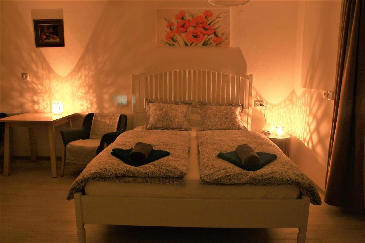 Pink House Studio Любляна Экстерьер фото